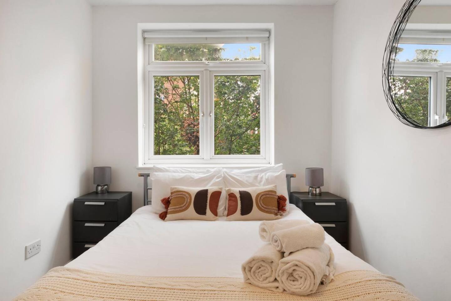 2 Bed Apartment- Finsbury Park Station B 런던 외부 사진