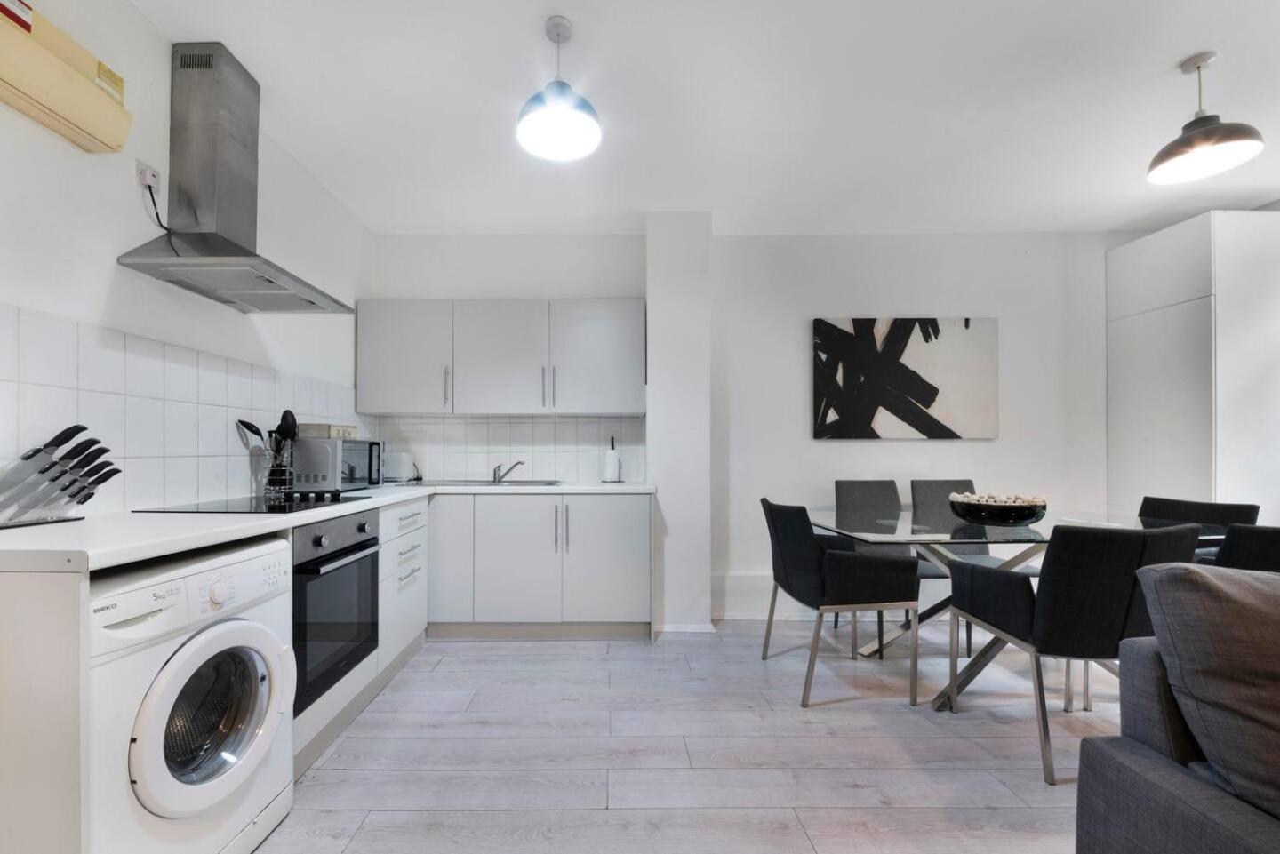 2 Bed Apartment- Finsbury Park Station B 런던 외부 사진