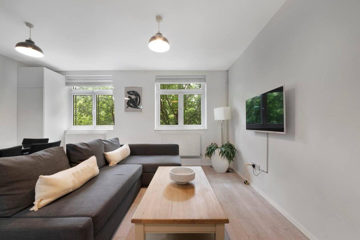 2 Bed Apartment- Finsbury Park Station B 런던 외부 사진